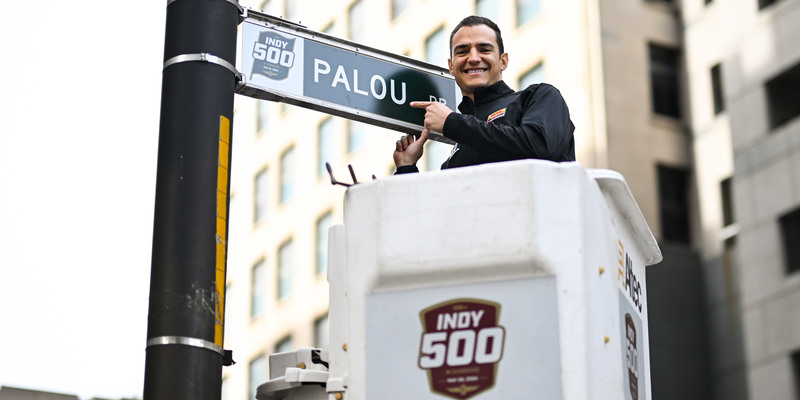Alex Palou with his 2025 Street Sign